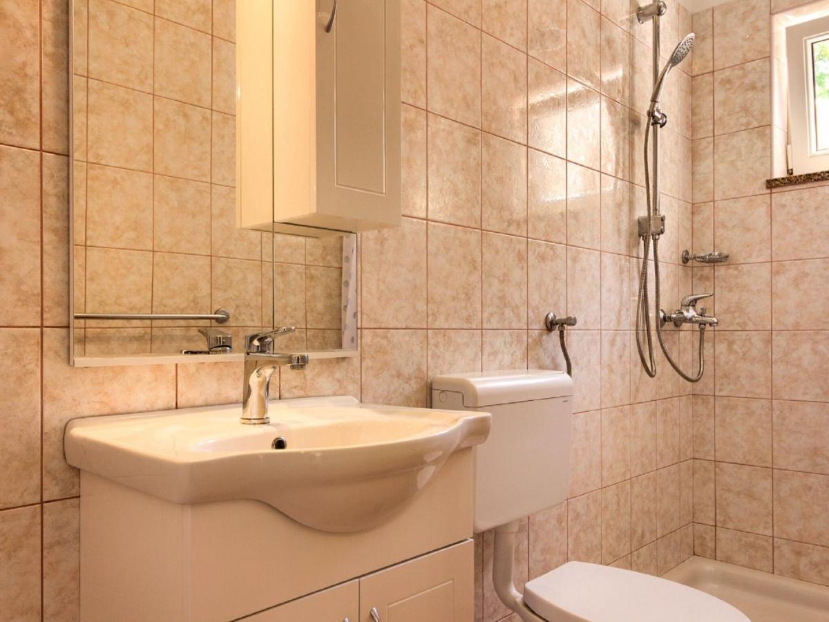 Spacious Holiday Home In Peroj With Private Pool Extérieur photo